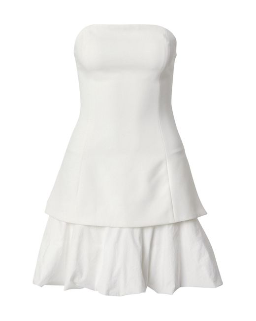 millane White Kleid