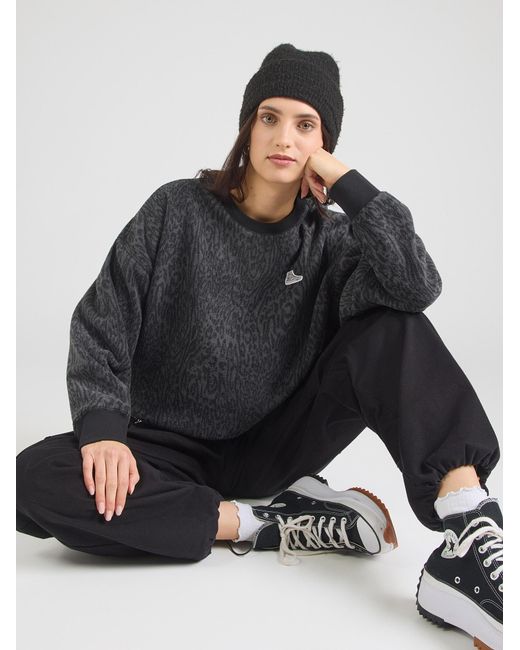 Converse Black Pullover Gift Giving Sneaker