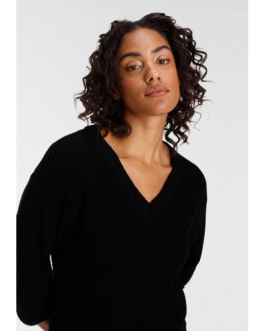 Flashlights Black Pullover