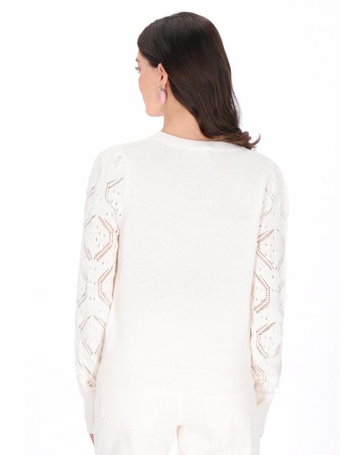 Usha White Pullover