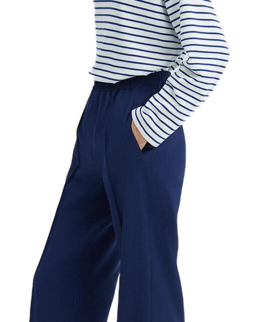 Touché Privé Blue Hose