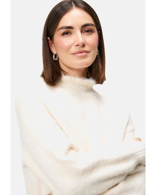 Zero White Pullover