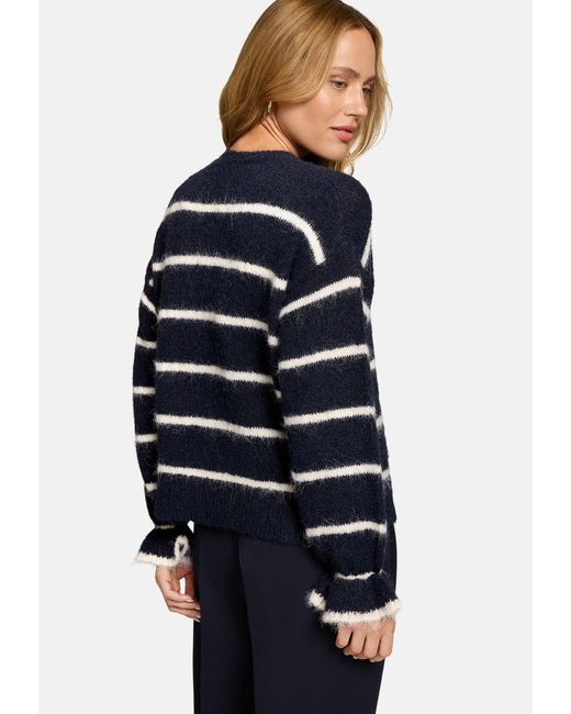 Zero Blue Pullover