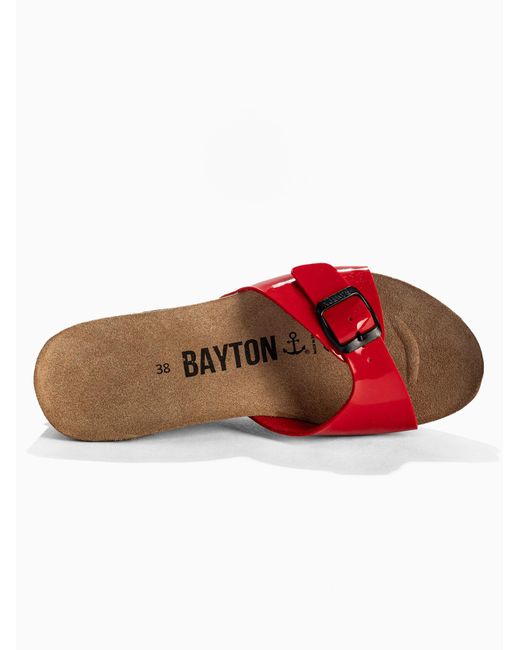 Bayton Red Clogs