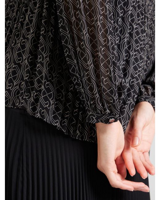 Comma, Black Bluse