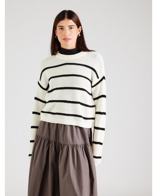 QS White Pullover