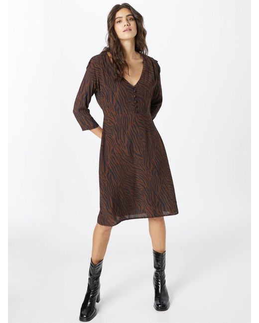 System Action Brown Kleid