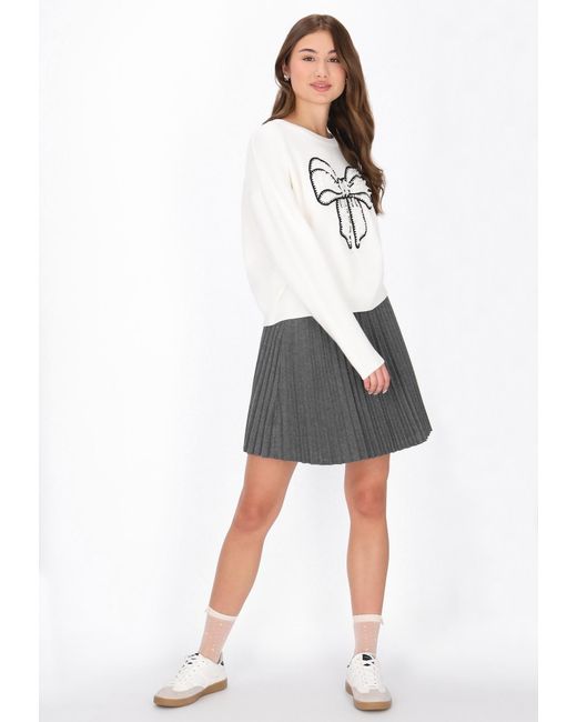 myMo White Pullover