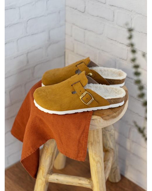Bayton Brown Clogs
