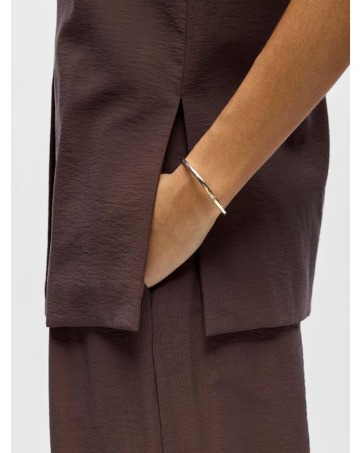 Object Brown Weste Objisla