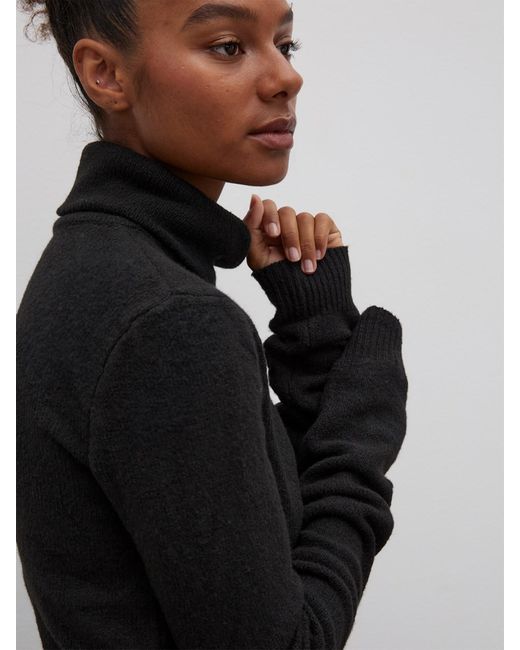 RÆRE by Lorena Rae Black Pullover