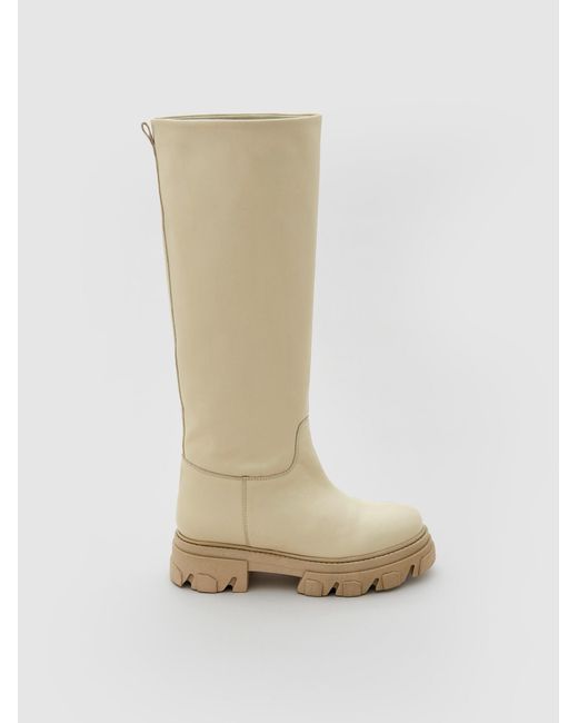 EDITED White Stiefel Gilberta