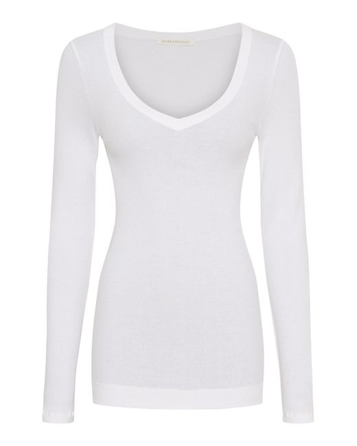 Seamless Basic White Shirt