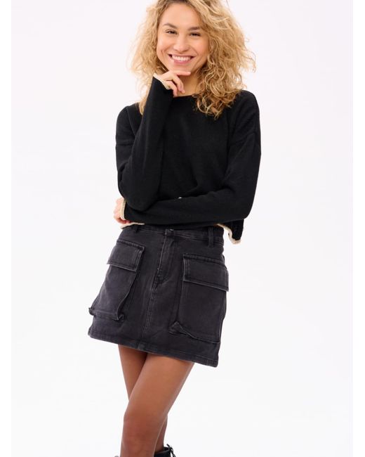 Blue Shadow Black Pullover