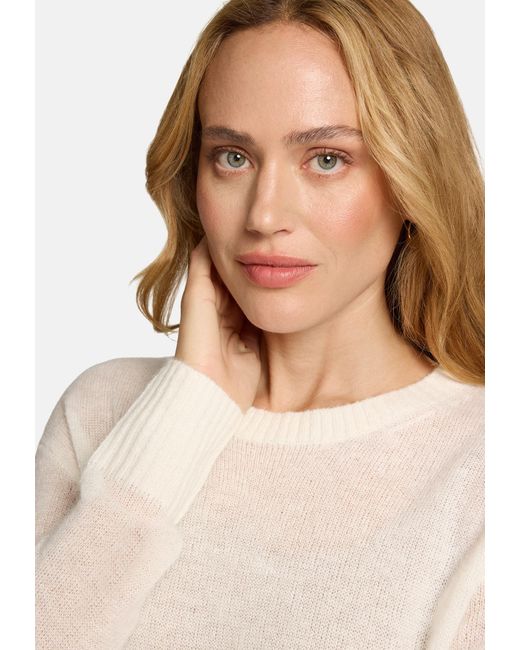 Zero White Pullover