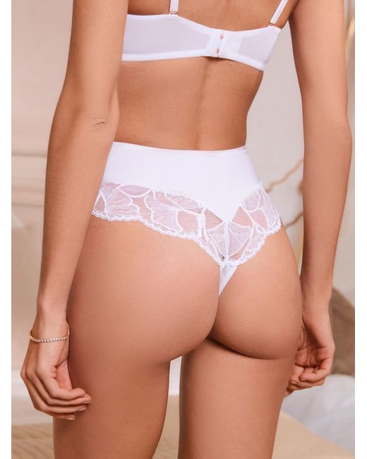 Lipsy White String
