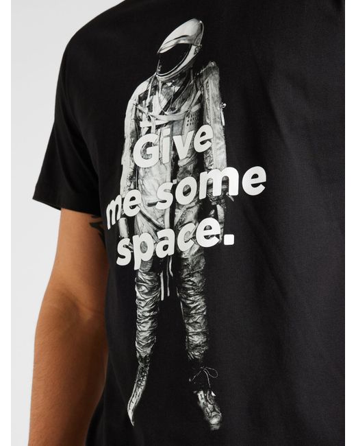 Dedicated T-shirt 'stockholm give me some space' in Black für Herren