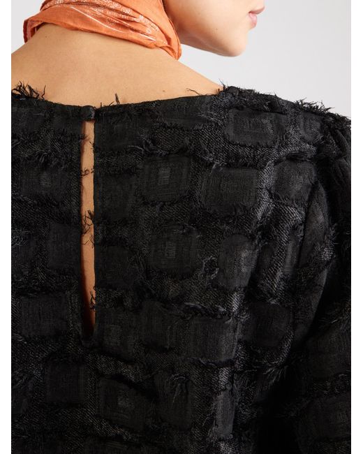 Object Black Bluse Objdaria