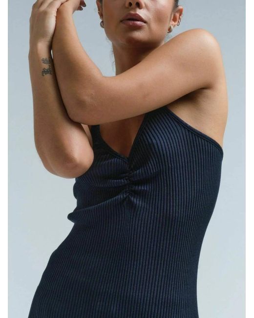 Seamless Basic Blue Top Piccola