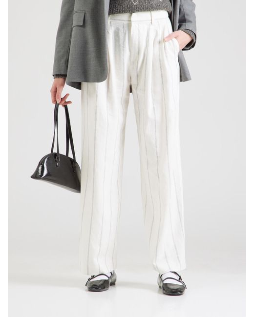 Gap White Hose