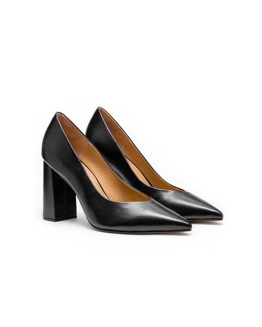 Kazar Black Pumps