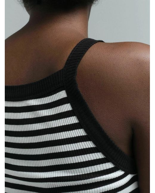 Seamless Basic Black Top Silky Daze