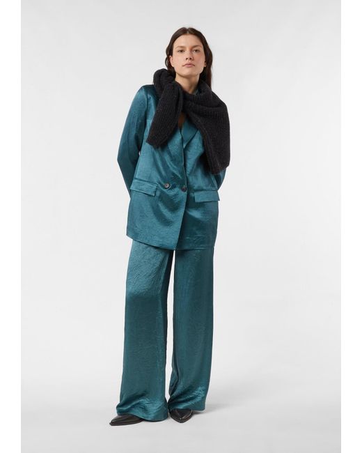 Comma, Blue Blazer