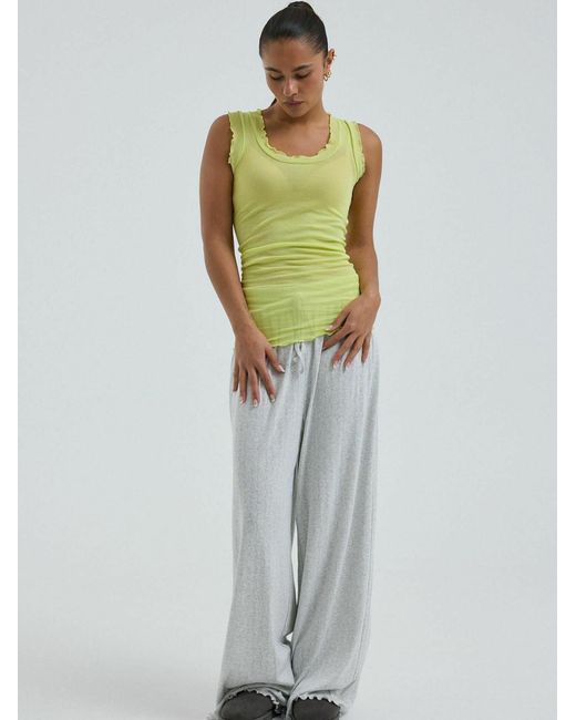 Seamless Basic Green Top Flounce