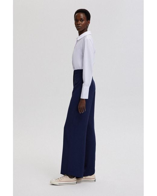 Touché Privé Blue Hose