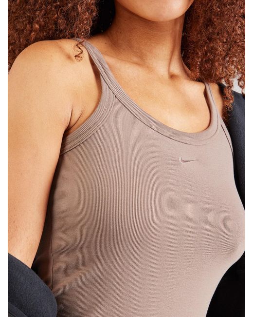 Nike White Kleid