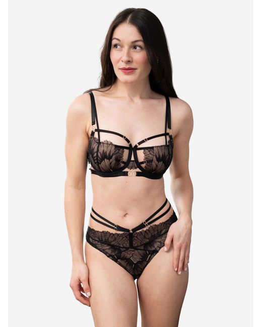 SugarShape Gray String Femfatale