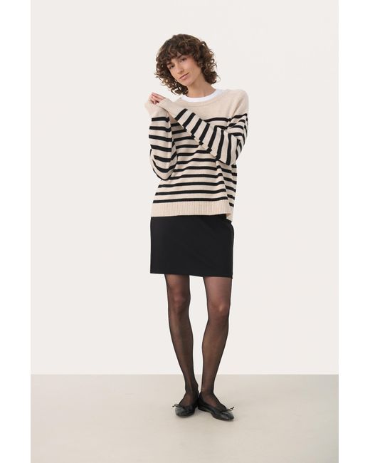 Part Two Black Pullover Niaka