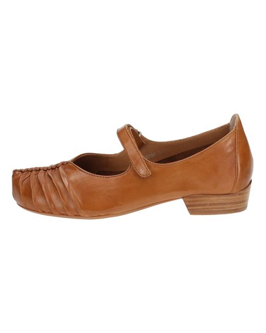 Everybody Brown Ballerina