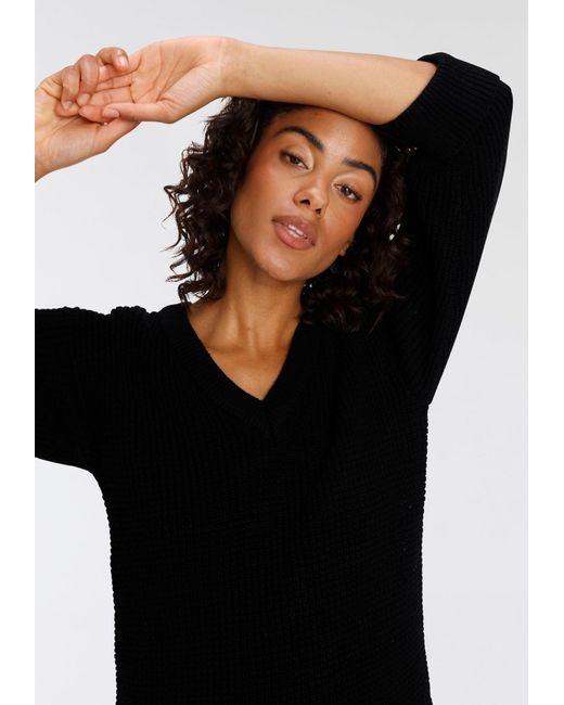 Flashlights Black Pullover
