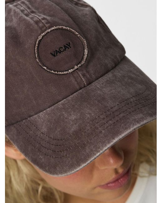 Pieces Brown Cap