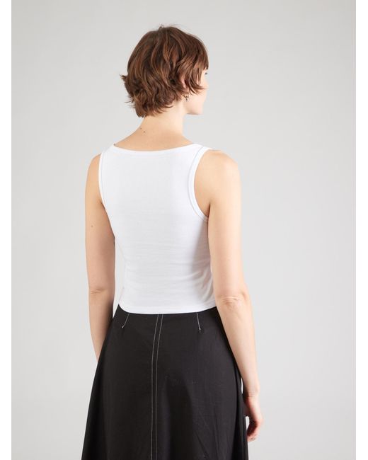 Studio Select Black Top Nora