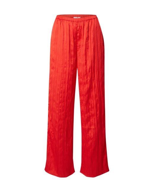EDITED Red Hose 'Ulla' (Grs)