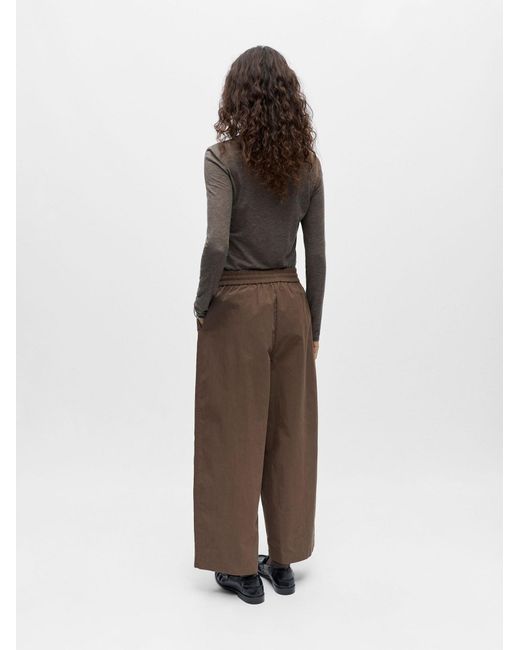 Object Brown Hose Objberta