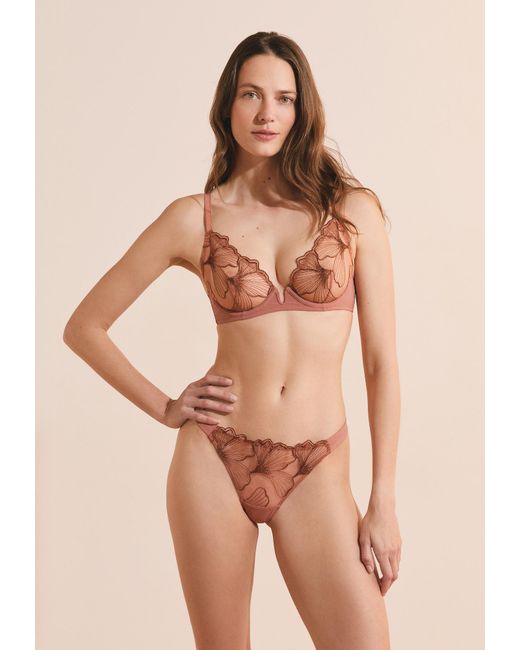 Etam Multicolor String Prelude