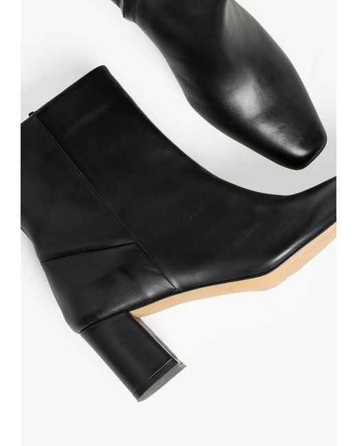 Comma, Black Stiefelette