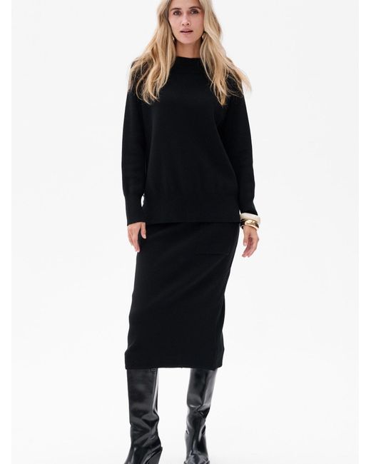 Blue Shadow Black Pullover