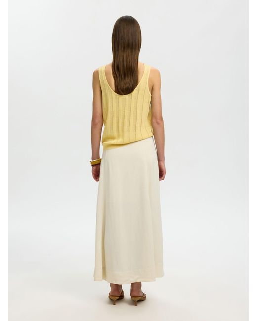 SELECTED Yellow Sticktop