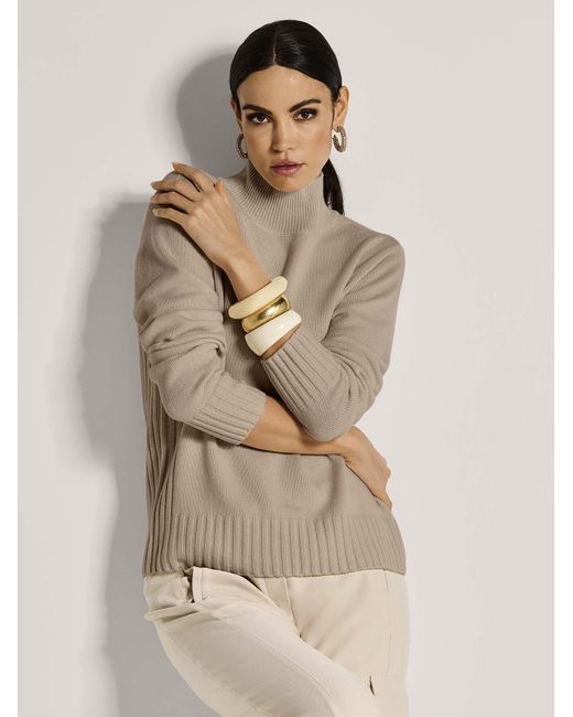 Madeleine Brown Pullover