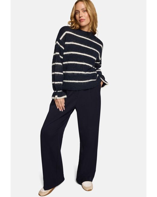 Zero Blue Pullover
