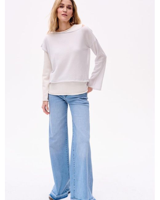 Blue Shadow White Pullover