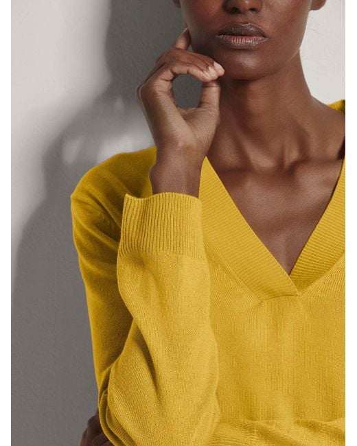 Madeleine Yellow Pullover