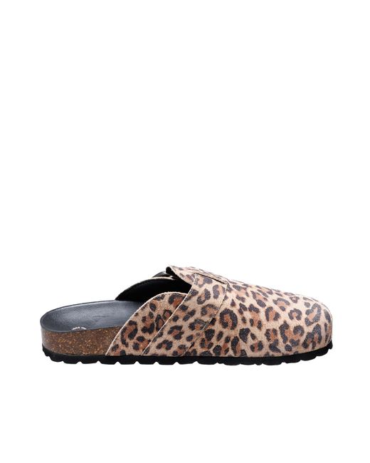 Verbenas Brown Clogs