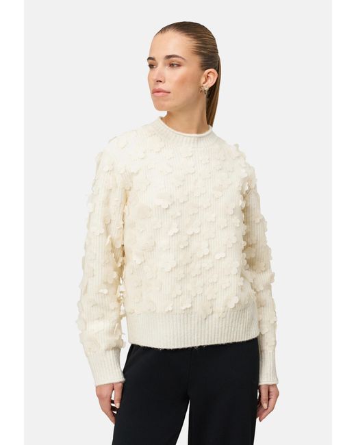 Zero White Pullover Mit 3 D Blüten