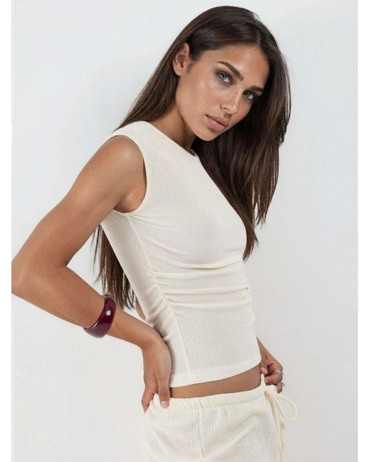 Busem White Top