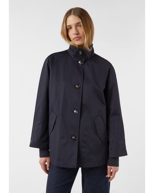 Comma, Blue Jacke